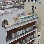 Skyline Loft - Rooftop Pool - Old City