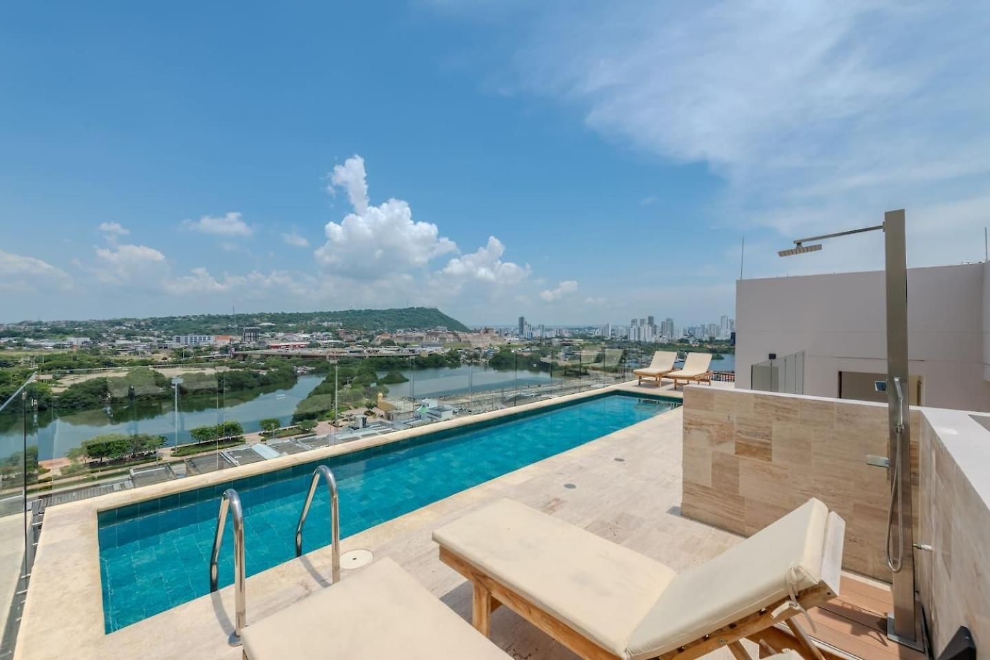 Skyline Loft - Rooftop Pool - Old Cartagena